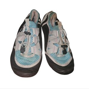 Northside Black and Blue Athletic Shoes